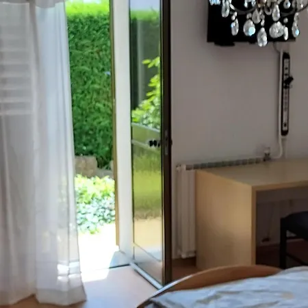 Bed & Breakfast Family Skvor 3*