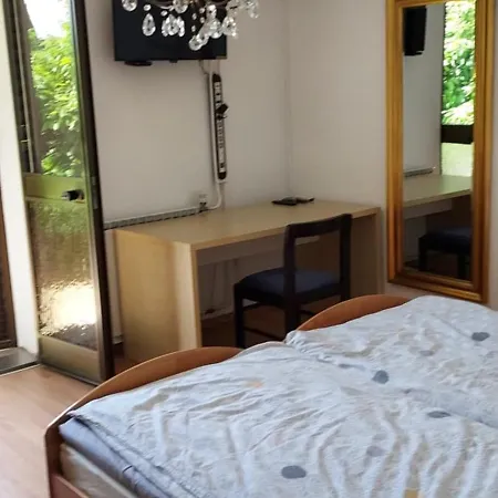 Family Skvor Bed & Breakfast