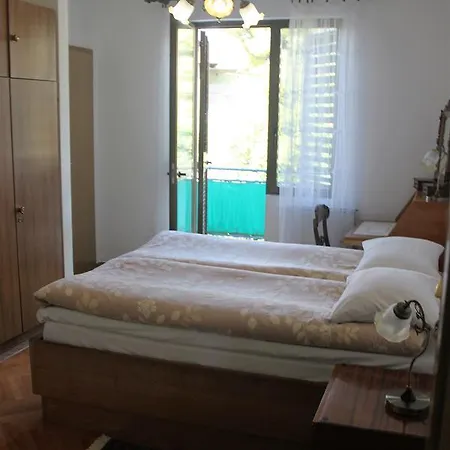 Family Skvor Bed & Breakfast 3*